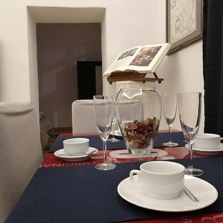 La Dimora Dei Borbone Apartment Naples Exterior photo