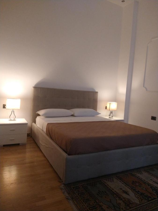 La Dimora Dei Borbone Apartment Naples Exterior photo