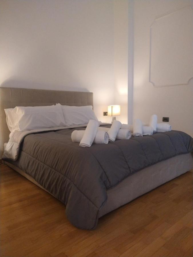 La Dimora Dei Borbone Apartment Naples Exterior photo